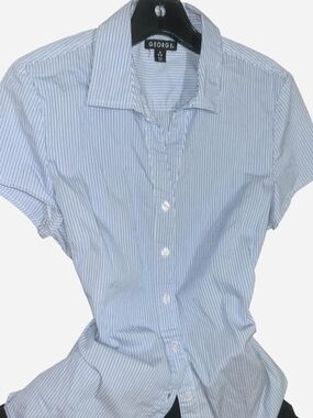 George Light Blue and White Pinstripe Short Sleeve Button-Down Shirt